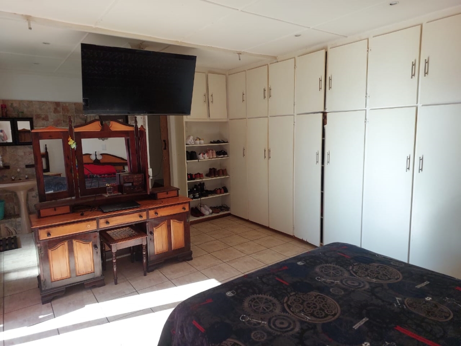 4 Bedroom Property for Sale in Heiderand Western Cape